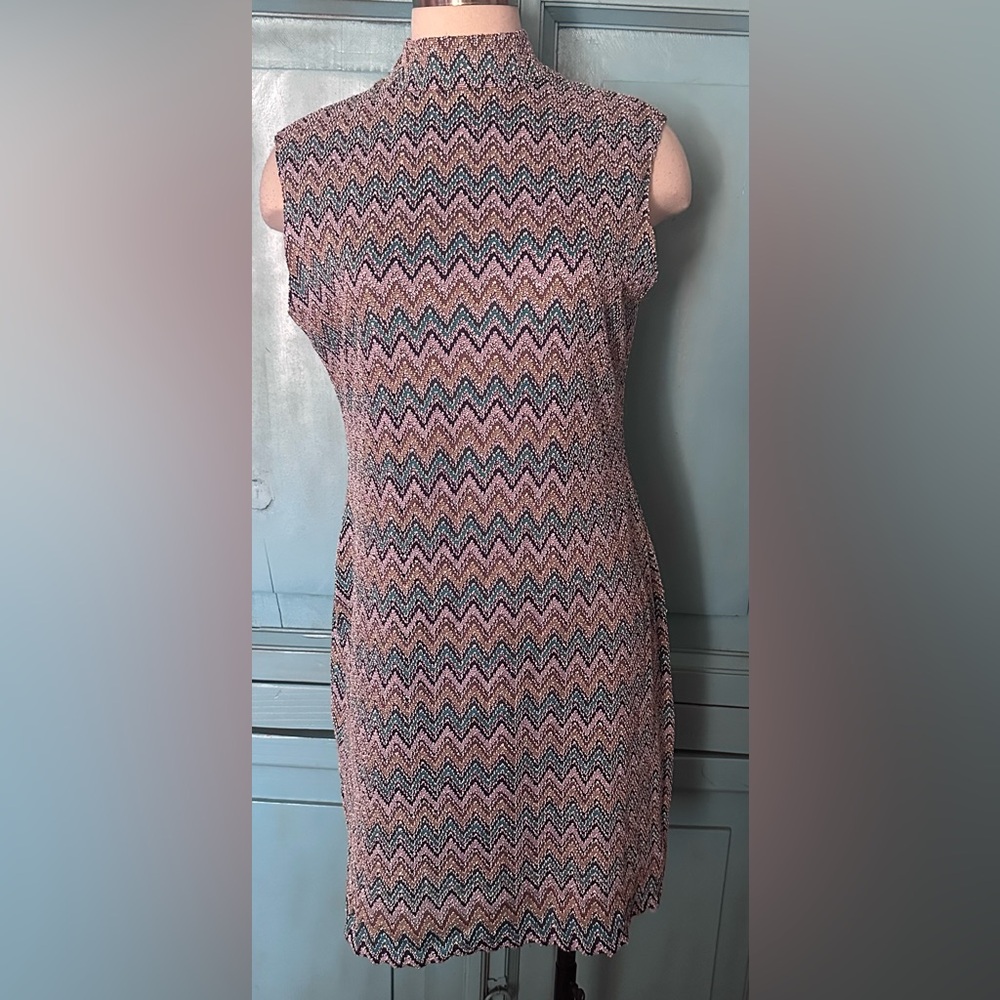 Zigzag Patterned Sleeveless Mini Dress
